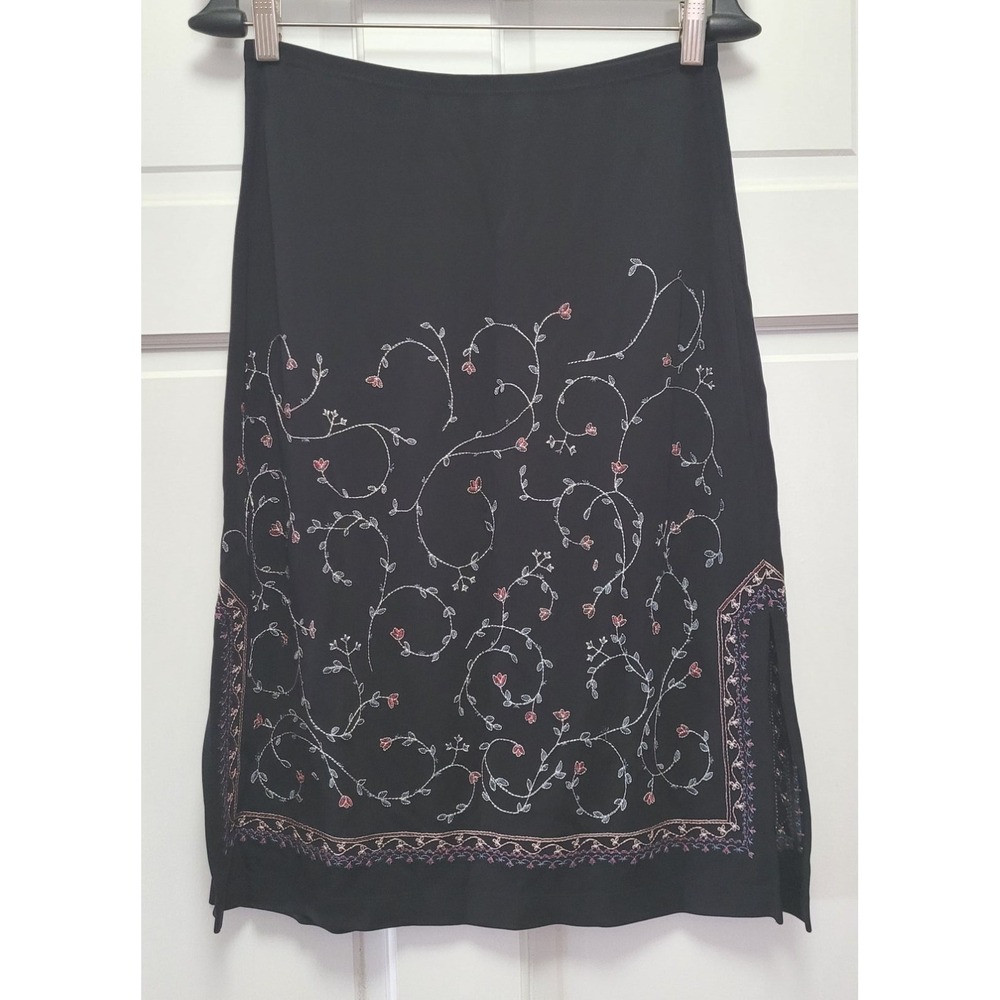 BCBG MaxAzria Rayon Blend Floral Embroidered Pencil‎ Skirt - Black - Sz Medium